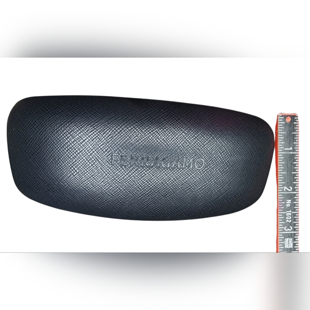 NWOT Salvatore Ferragamo Hard Sunglass Case W/Lense Wipe - Picture 5 of 5